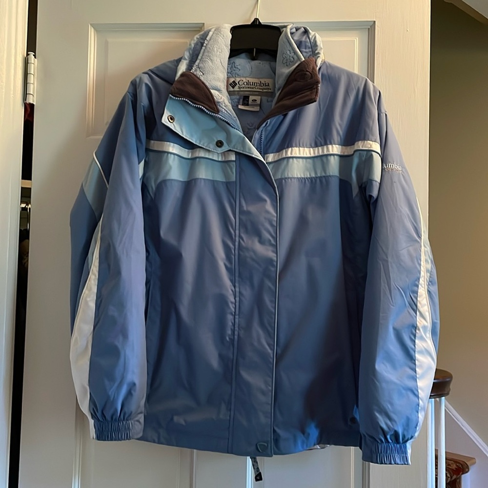 Columbia winter jacket 2 tone blue with white accents